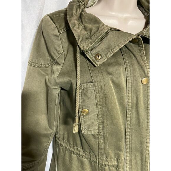 Divided  size 4 cool lightweight jacket! - Picture 9 of 10